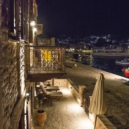 Case de vacanță Halkis Muses