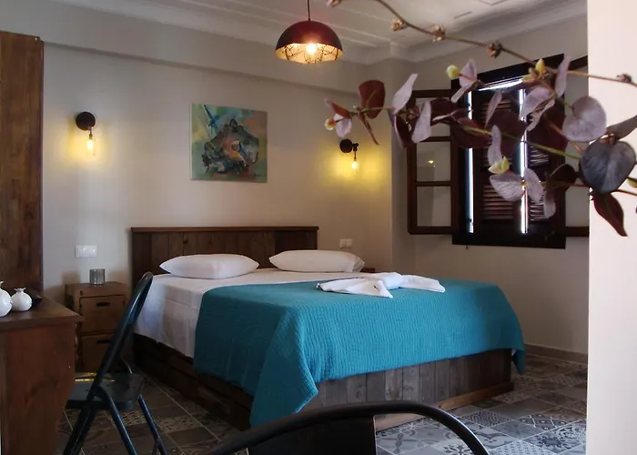 Tatil Evi Halkis Muses *