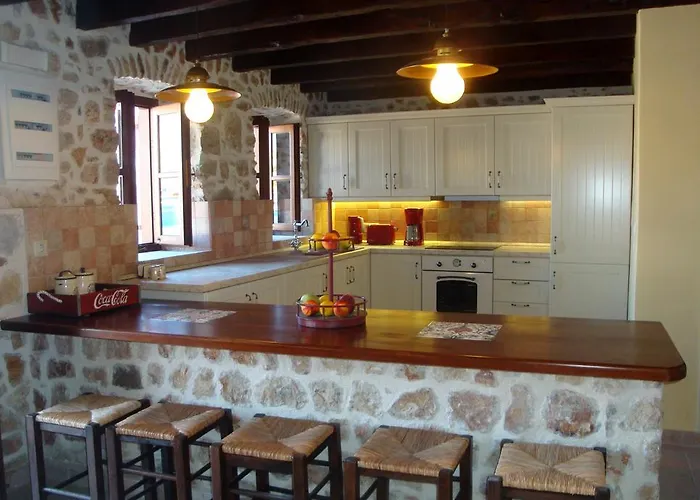 Tatil Evi Halkis Muses Chalki Town